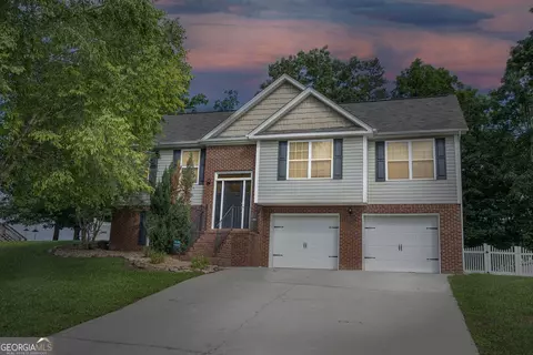 93 Fieldstone Dr, Ringgold, GA 30736