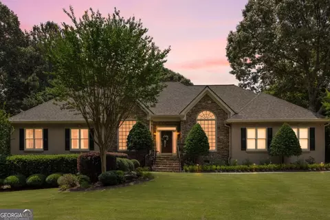 1540 Winding Creek Cir, Snellville, GA 30078