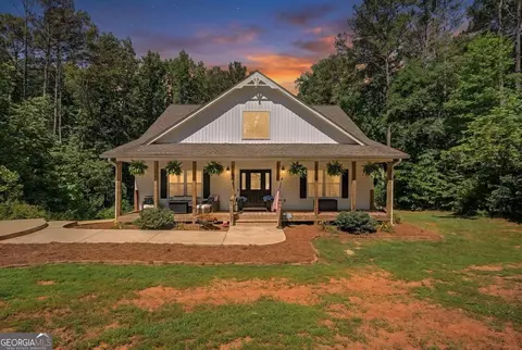 1381 Star Point Rd, Carrollton, GA 30116