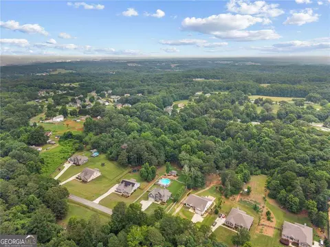727 Brannon Holder Rd, Winder, GA 30680