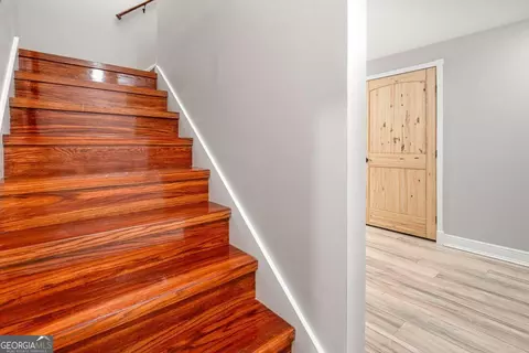 Entry Way - 11637 Brown Bridge Rd, Covington, GA 30016 photo 5 of 6
