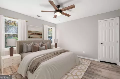 Bedroom - 11637 Brown Bridge Rd, Covington, GA 30016 photo 5 of 8