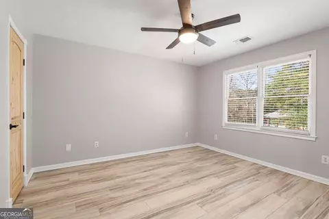 Bedroom - 11637 Brown Bridge Rd, Covington, GA 30016 photo 3 of 8