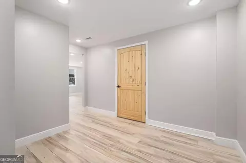 Entry Way - 11637 Brown Bridge Rd, Covington, GA 30016 photo 6 of 6
