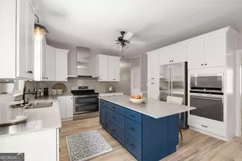 Kitchen - 11637 Brown Bridge Rd, Covington, GA 30016 photo 8 of 8