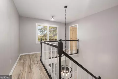 Entry Way - 11637 Brown Bridge Rd, Covington, GA 30016 photo 3 of 6