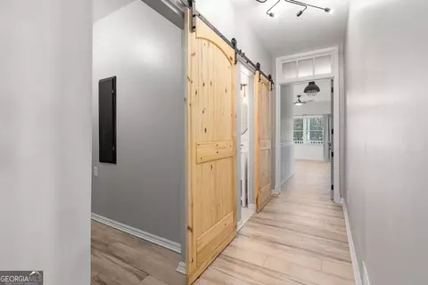 Entry Way - 11637 Brown Bridge Rd, Covington, GA 30016 photo 2 of 6