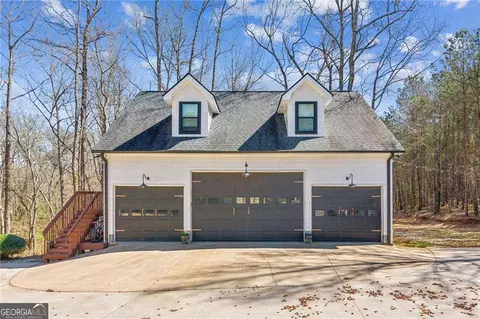 Exterior - 11637 Brown Bridge Rd, Covington, GA 30016 photo 5 of 8