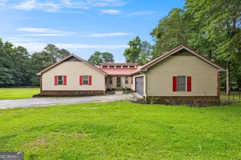 217 Lynn Dr, Fayetteville, GA 30215