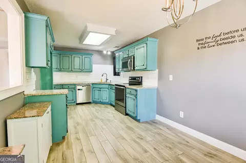 Kitchen - 500 Bryson Trl, Monroe, GA 30655 photo 2 of 3