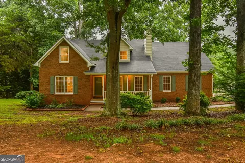 108 Timber View Ct, Lawrenceville, GA 30043