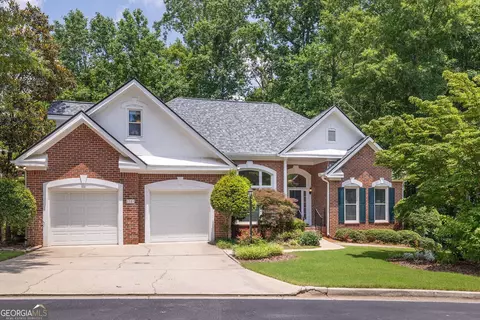 5381 Glenbrooke Trl, Dunwoody, GA 30338