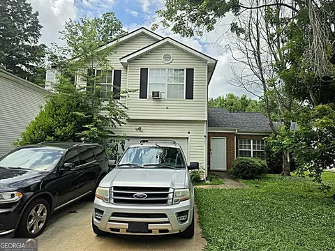 1992 Oak Terrace Dr SE, Atlanta, GA 30316