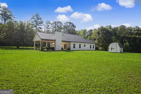 Exterior - 137 Lynch Rd, Brooks, GA 30205 photo 8 of 13