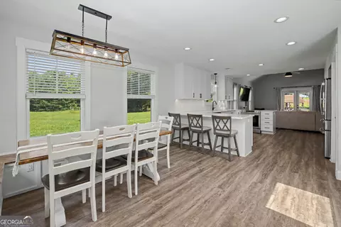 Dining - 137 Lynch Rd, Brooks, GA 30205 photo 1 of 2