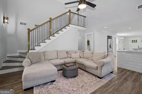 Entry Way - 137 Lynch Rd, Brooks, GA 30205 photo 1 of 2