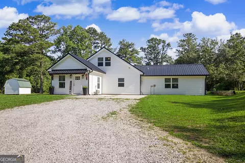 137 Lynch Rd, Brooks, GA 30205