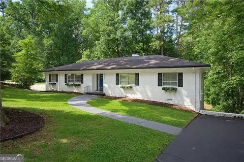 2150 Azalea Cir, Decatur, GA 30033