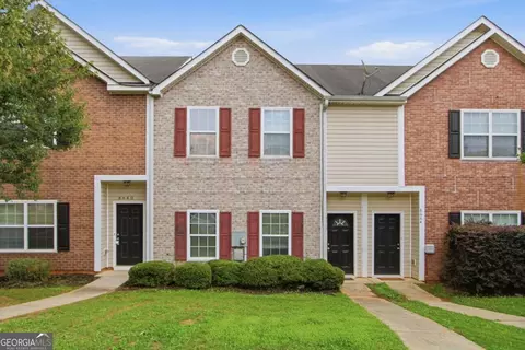 8642 Thomas Ln, Riverdale, GA 30274