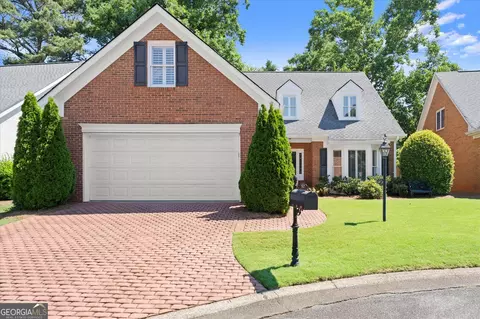 567 N Palisades Cir SE, Marietta, GA 30067