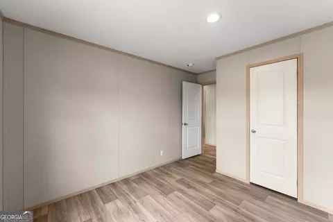 Bedroom - 6708 Eastwind Dr, Lula, GA 30554 photo 2 of 3