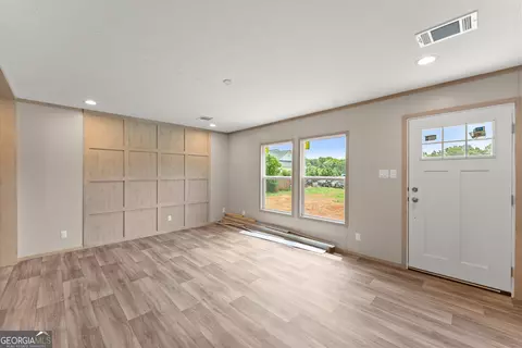 Living - 6708 Eastwind Dr, Lula, GA 30554 photo 2 of 3