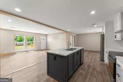 Kitchen - 6708 Eastwind Dr, Lula, GA 30554 photo 4 of 4