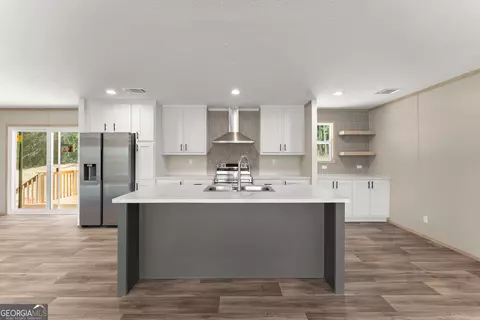 Kitchen - 6708 Eastwind Dr, Lula, GA 30554 photo 2 of 4
