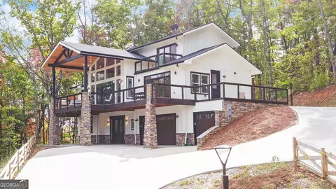 333 Favor Ln, Rabun Gap, GA 30568