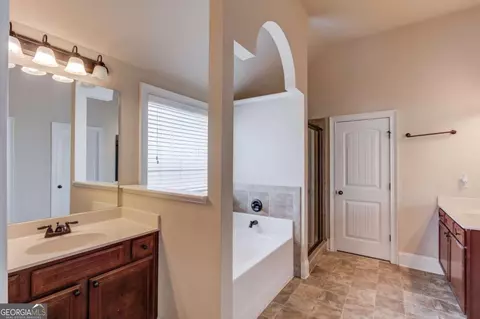 Entry Way - 341 Chandler Bluff Ct, Grayson, GA 30017 photo 6 of 6