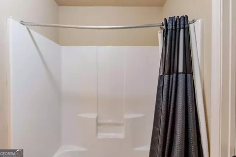 Bath - 341 Chandler Bluff Ct, Grayson, GA 30017 photo 2 of 3