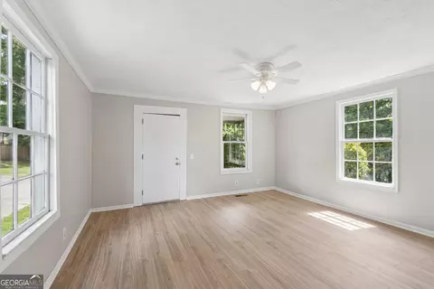 Living - 108 3rd St, Monroe, GA 30655 photo 2 of 2