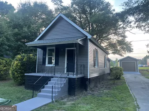Exterior - 108 3rd St, Monroe, GA 30655 photo 2 of 7