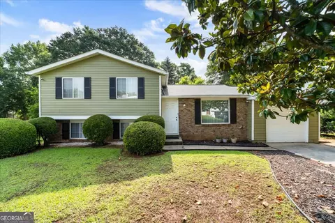 10455 Worthington Hills Mnr, Roswell, GA 30076