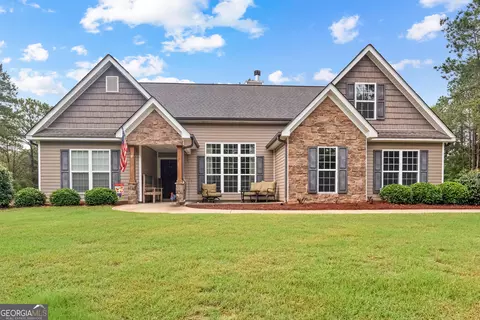234 Emmett Young Rd, Grantville, GA 30220
