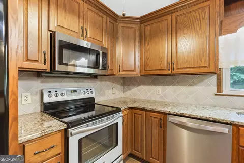 Kitchen - 575 Covered Bridge Rd, Covington, GA 30016 photo 5 of 5