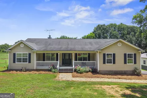 1649 Brays Lake Rd, Royston, GA 30662