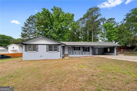 6577 Randall Mark Dr, Morrow, GA 30260