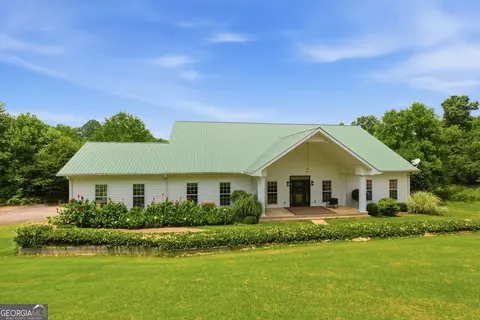 315 Duncan Bridge Ln, Cornelia, GA 30531