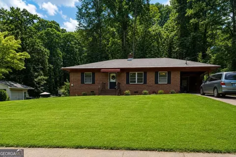 109 Club Dr, Stockbridge, GA 30281