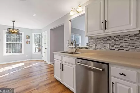 402 Eileen Cir, Canton, GA 30114 photo 13