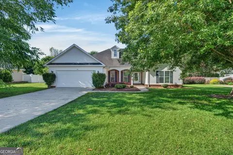 226 Spring Chase Cir, Kathleen, GA 31047