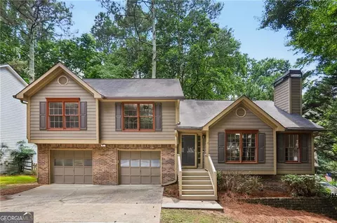 3317 Hillside Dr, Powder Springs, GA 30127