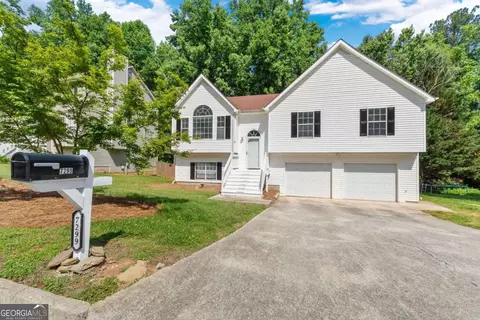 7299 Essex Dr, Douglasville, GA 30134