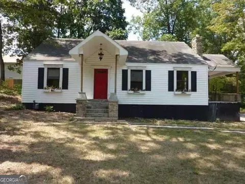 1091 Riverside Ter, Gainesville, GA 30501