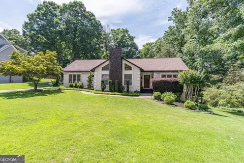 5050 Puritan Dr, Sugar Hill, GA 30518