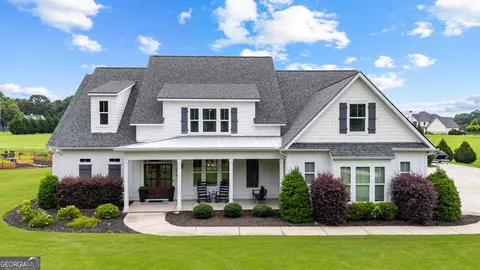 314 Bankstown Rd, Brooks, GA 30205