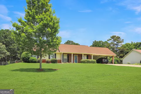 108 Meadownland Trl, Lagrange, GA 30240