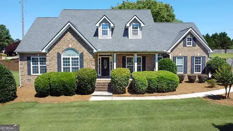 4301 Gladys Ct, Mcdonough, GA 30252