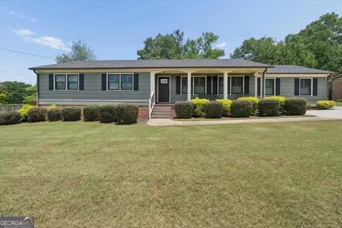 6127 Forest Dr SE, Covington, GA 30014